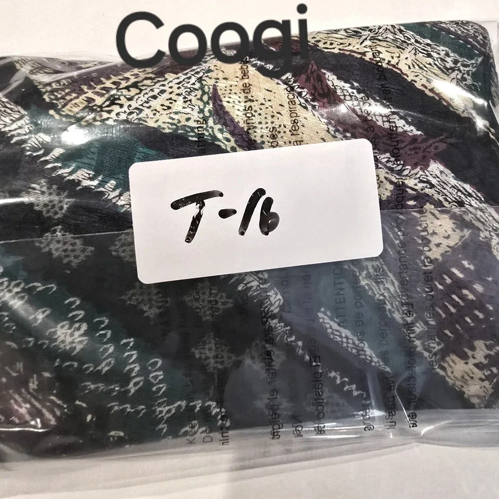 Coogi Australia Mens Silk Necktie Abstract Multi-Color Woven Vintage Design